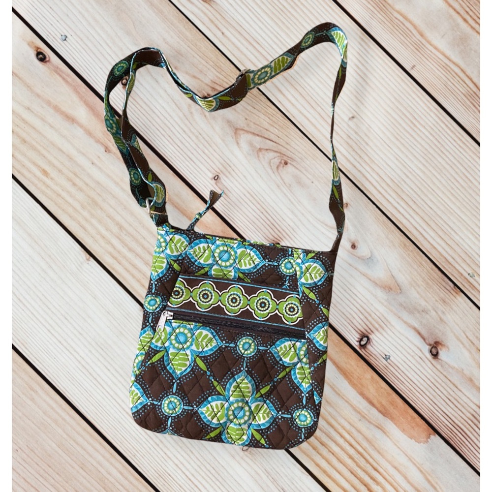 Floral Pattern Quilted Crossbody Bag